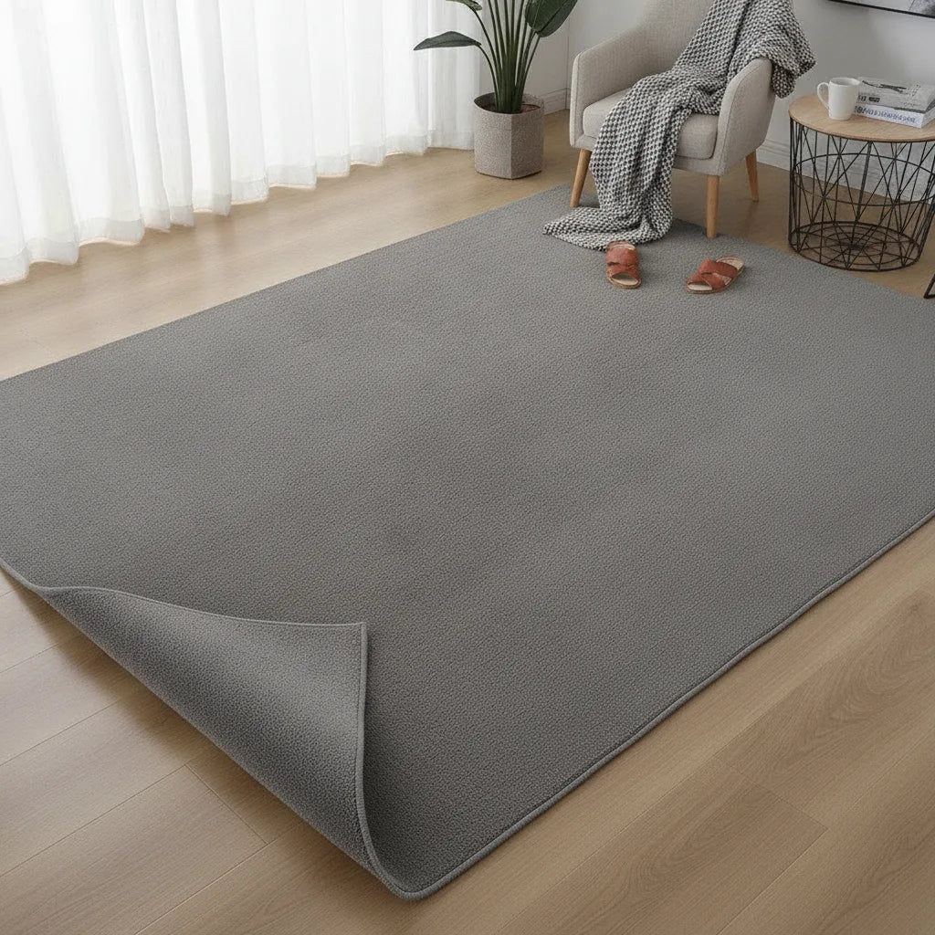Tapis de salon uni gris poil ras